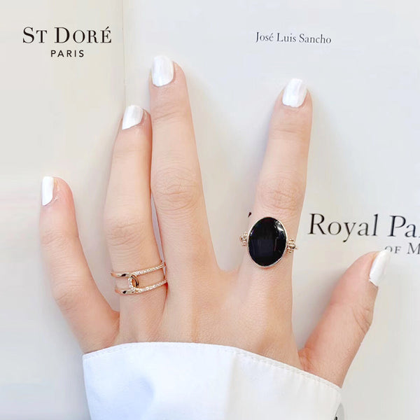 Black enamel double-sided ring