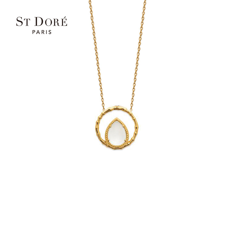 teardrop-shaped necklace