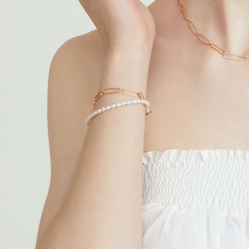 gold coterie chain bracelet